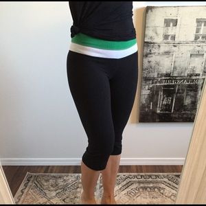 Lululemon Reversible Crop